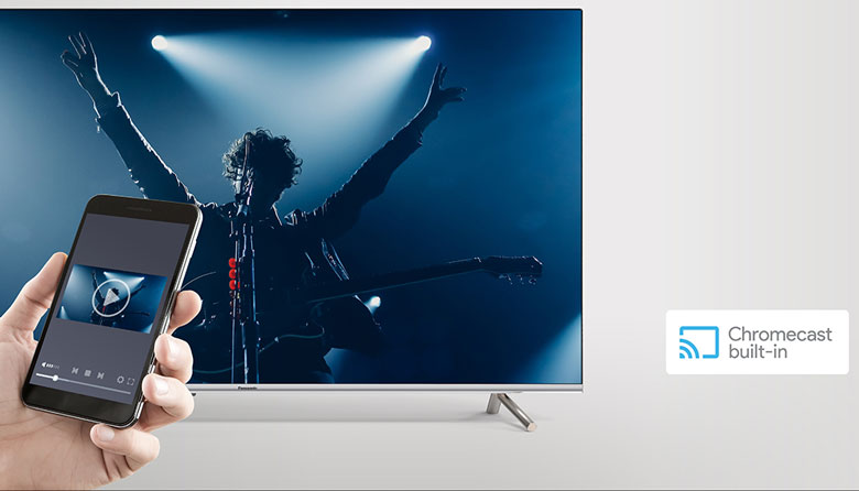 Trình chiếu Chromecast built-in giúp trình chiếu trên màn hình lớn tivi Panasonic TH-43GX655V
