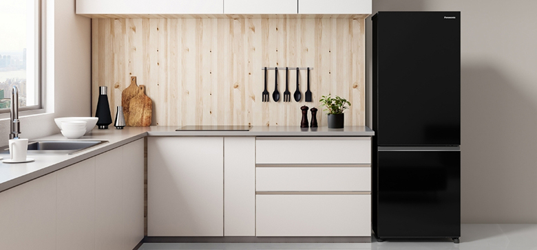 Tủ lạnh Panasonic Inverter 300l NR-BV331CPKV với thiết kế sang trọng và hiện đại